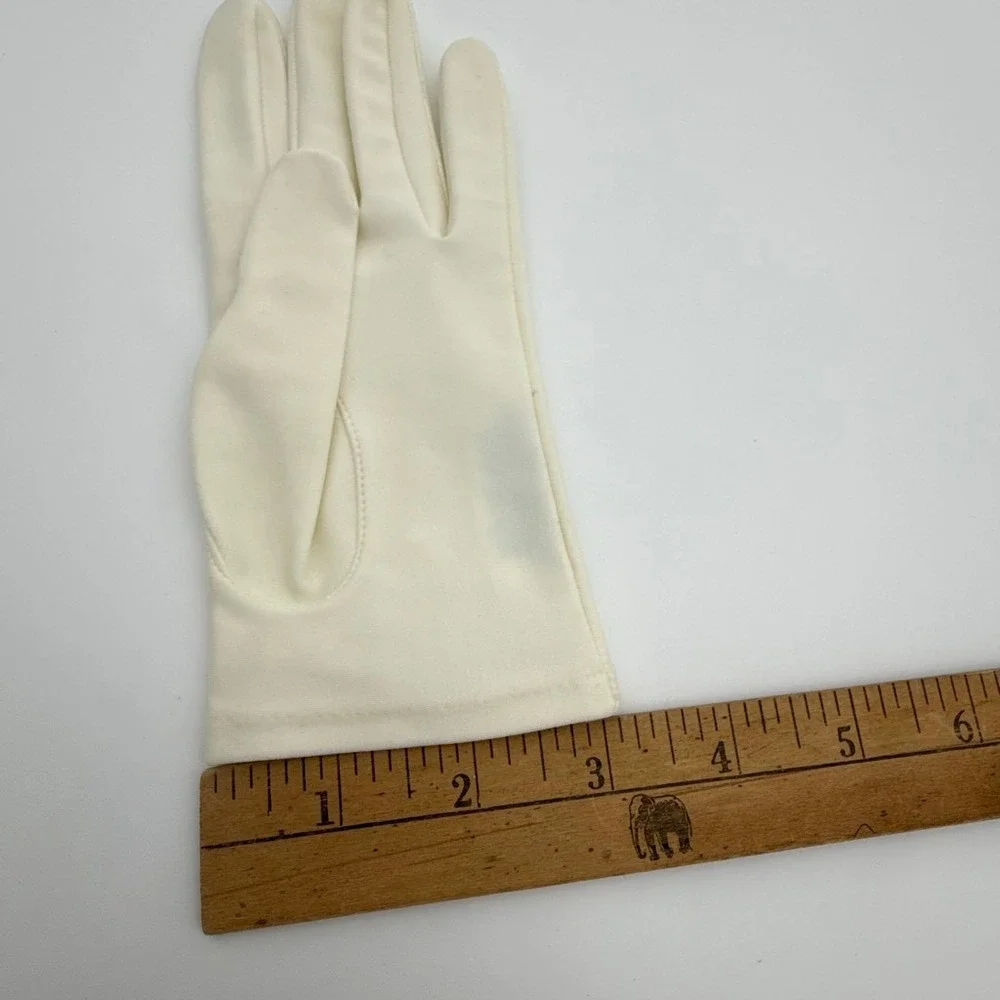 Vintage 1960s 1970s ARIS Hands Beautiful Ivory Dress Gloves Embroidered One Size